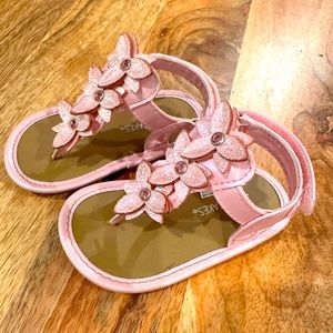 Pink jewel baby girl sandals. Size 3. Barely worn, like new.